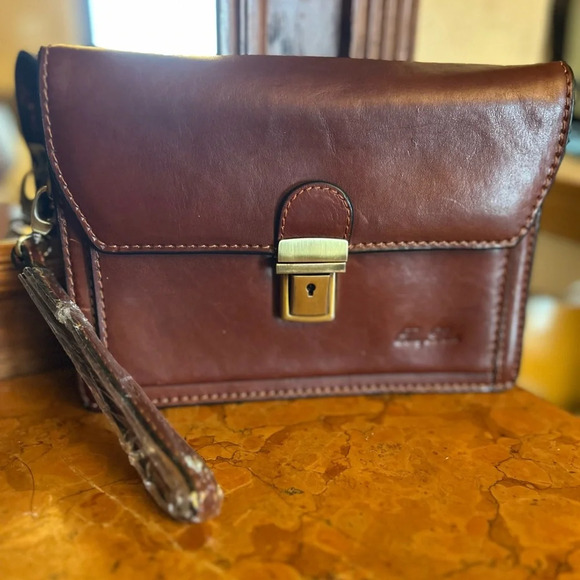 Tuscany Leather Men’s Clutch Bag - Picture 2 of 9